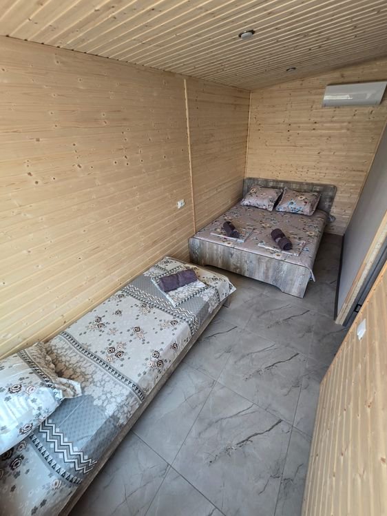 Сдаётся дача,дом на берегу озера, зона отдыха,  рядом с Жемчужиной 3