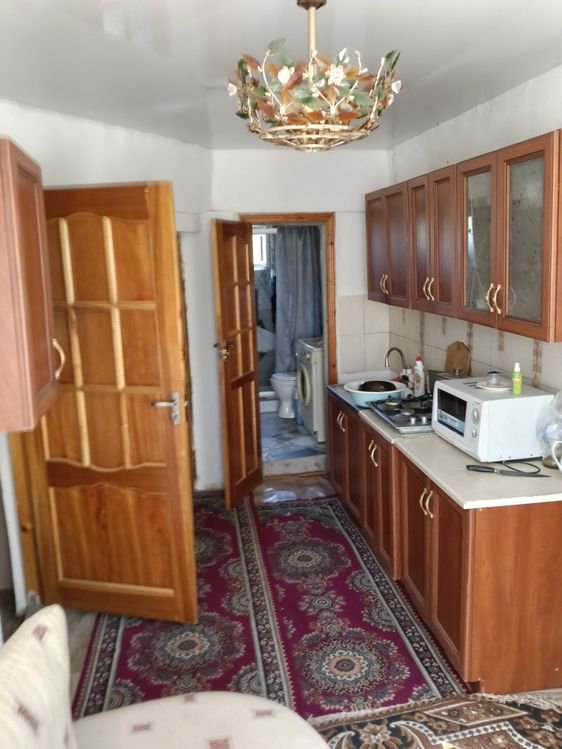Задам дача по суточно Есик 4