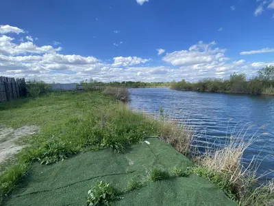 Дача на брегу озера, тихо, район пристани.